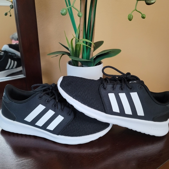 Adidas Cloudfoam Qt Racer Running Sneaker - Picture 2 of 10